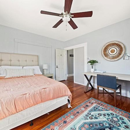 Cozy Up In 5Br Apt Near Charming Oak Square Boston Buitenkant foto
