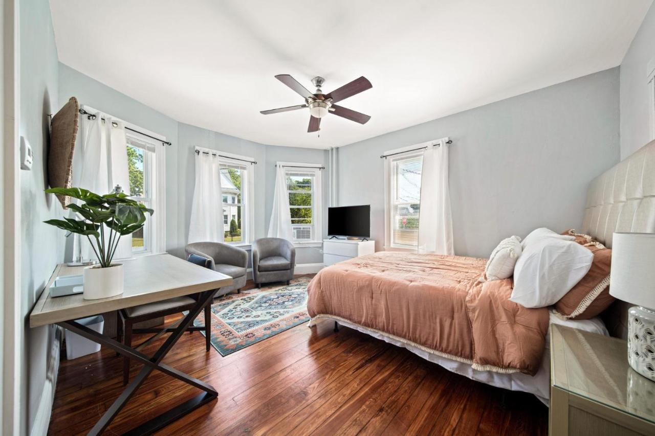 Cozy Up In 5Br Apt Near Charming Oak Square Boston Buitenkant foto