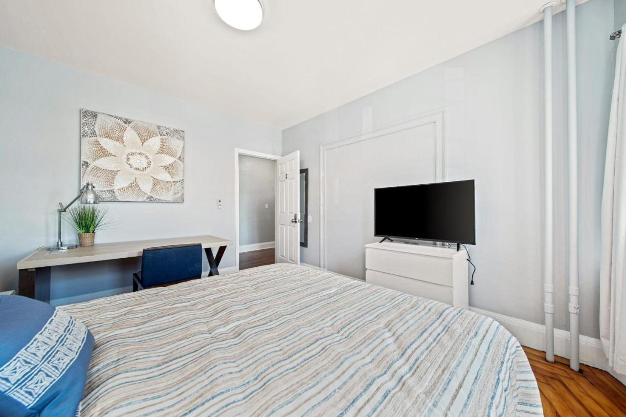 Cozy Up In 5Br Apt Near Charming Oak Square Boston Buitenkant foto