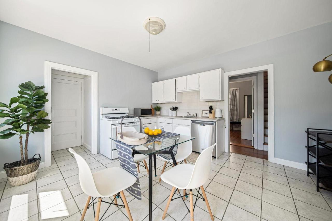 Cozy Up In 5Br Apt Near Charming Oak Square Boston Buitenkant foto
